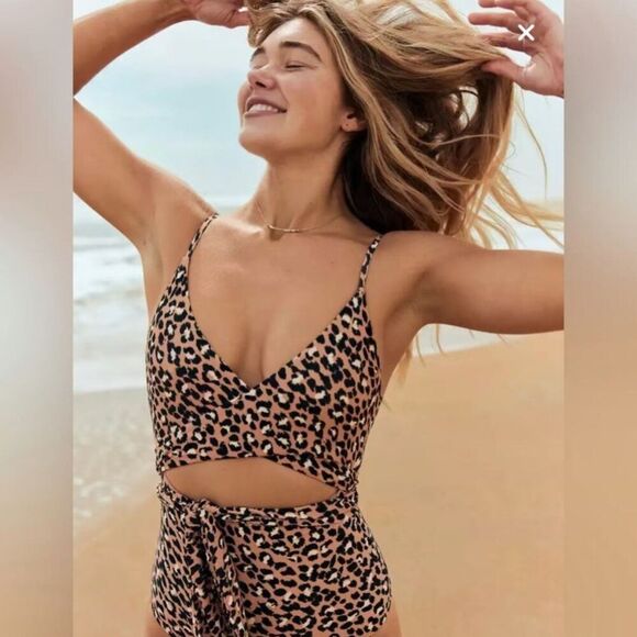 aerie Other - NWT Aerie Wrap Full Coverage One Piece Leopard Print Swimsuit Size S